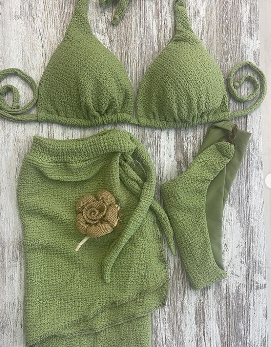 Conjunto Bikini y Falda Verde